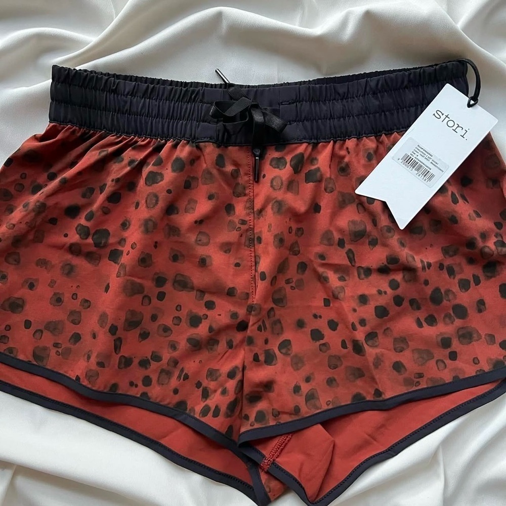 NWT Stori Athletic Shorts ✨ - Picture 2 of 5